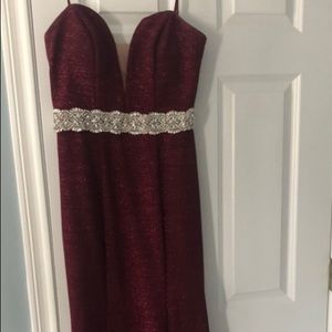 Perfect holiday festive gown! Cranberry size 4